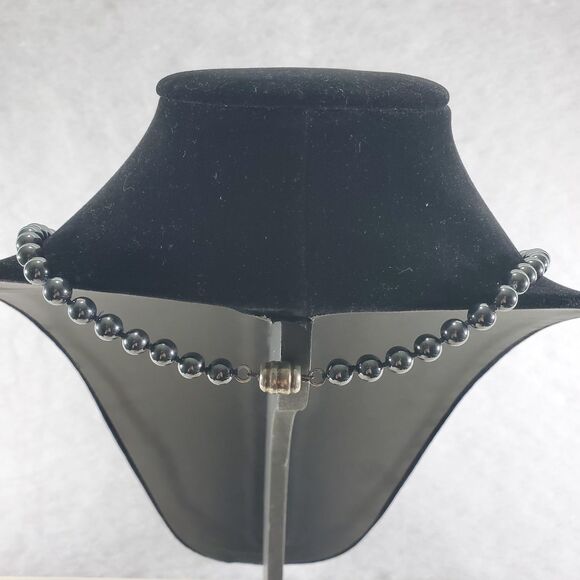 Vintage Lucoral Hematite Barrel Clasp 28" Grey Gunmetal Beaded Necklace - Picture 4 of 10